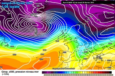 Le correnti nord Atlantiche che secondo ECMWF00z Fra Venerdi e Sabato interesserebbero l'Italia dai quadranti nordoccidentali.