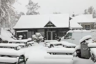 Tempesta Doris maltempo intenso sul Regno Unito, neve abbondante in Scozia