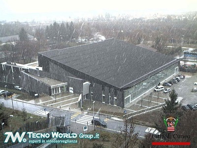 I fiocchi di neve a Cuneo questa mattina visti dalla webcam. Fonte: http://84.240.165.5/webcam01/record/current.jpg
