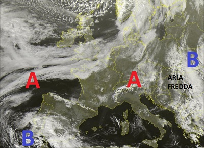 Situazione dal satellite relativa alle ultime ore, con la presenza di un vasto campo di alta pressione dall'oceano Atlantico verso l'Italia, e la presenza ancora di aria più fredda ed instabile sui paesi dell'Europa orientale, che nella giornata di domani provocheranno instabilità sulle regioni meridionali.