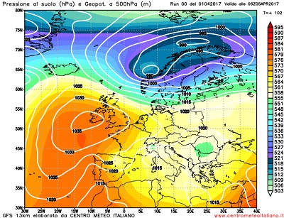 La situazione prevista per la metà della prossima settimana da GFS00z, con la presenza sull'Italia di correnti umide ed instabili.