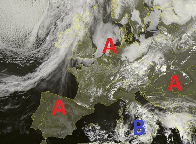 Situazione satellitare relativa alle ultime ore, con la presenza di una spiccata instabilità sulle regioni centro meridionali per la presenza di una circolazione di bassa pressione. Bel tempo e clima mite invece al nord Italia grazie all'invadenza di un campo di alta pressione.