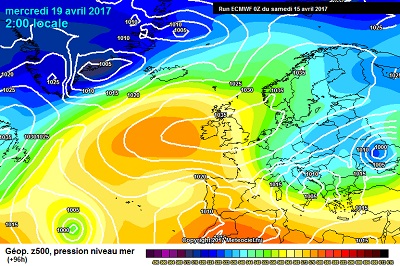 Irruzione d'aria fredda in arrivo sul Mediterraneo fra Martedi e Mercoledi confermata anche dal modello Europeo ECMWF00z. 
