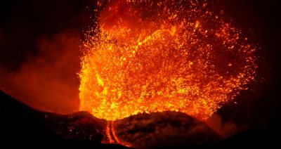 Etna, riprende attività eruttiva: il testo integrale del comunicato diffuso dall’Ingv, ‘’attività ancora in corso Brusco aumento del tremore vulcanico’’