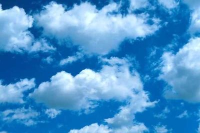 METEO ITALIA, oggi 23 aprile 2017 stabile quasi ovunque, addensamenti tra Liguria e Toscana con deboli piogge, peggiora dalla serata sulle Alpi centrali