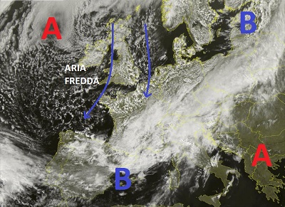 Situazione satellitare relativa alla giornata odierna, con le regioni del nord Italia interessate dal transito di un'intensa perturbazione Atlantica, mentre il centro ed il sud fa i conti con un tempo ancora stabile accompagnato da temperature miti. 