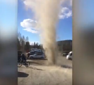Dust Devil in Norvegia incredibile diavoletto di sabbia ripreso a Lillehammer
