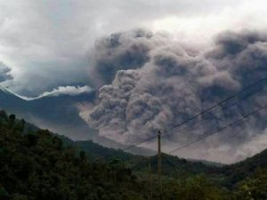 Vulcani: intensa eruzione colpisce un settore meridionale del Guatemala, evacuazioni in corso: la situazione di queste ultime ore 6 maggio 2017
