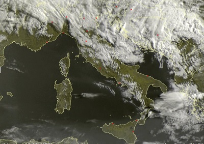 Meteo Live, nelle prossime ore possibili piogge o temporali al centro-nord Italia