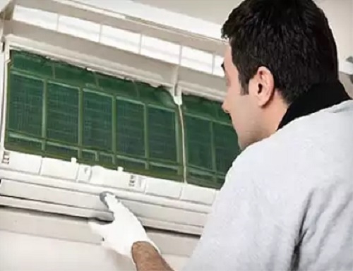 Il trucchetto degli elettricisti per raffreddare la casa anche senza usare il condizionatore Il trucchetto degli elettricisti per raffreddare la casa anche senza usare il condizionatore