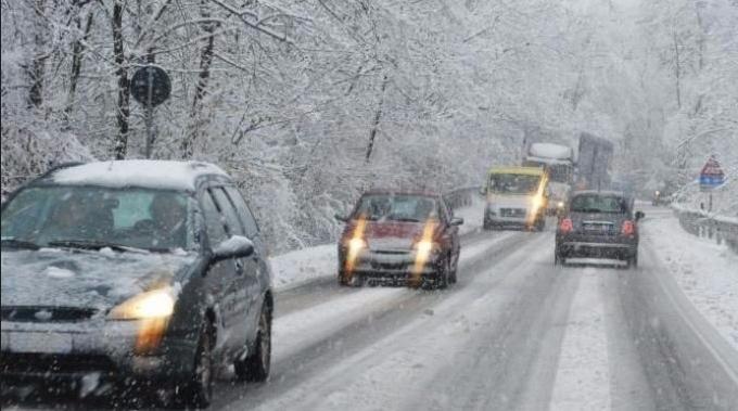 Maltempo con piogge, temporali e neve a bassa quota al Sud Italia - informazione.tv