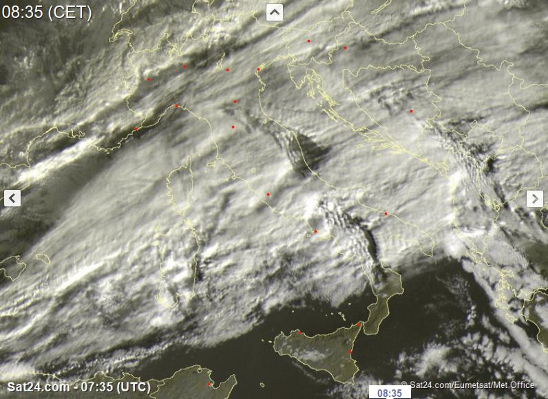 Maltempo oggi 15 dicembre sull'Italia - sat24.com Maltempo oggi 15 dicembre sull'Italia - sat24.com