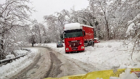 Condizioni meteo invernali con freddo e neve anche a quote basse - roccadibadolo.blogspot.com