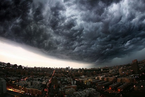 Meteo. Il primo maggio a rischio pioggia. Temporali e calco delle temperature