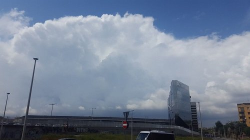 Previsioni meteo per il week end, tempo stabile con temporali isolati