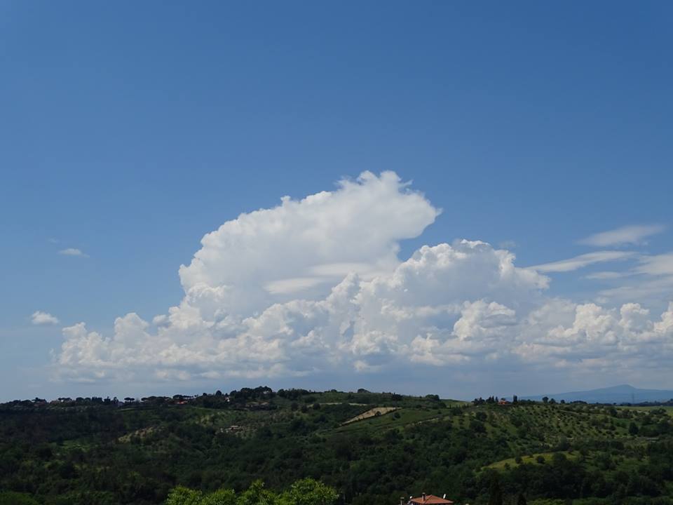 Meteo Italia: instabile fino a Giovedì poi più sole e caldo - foto di Alessandro Gandini
