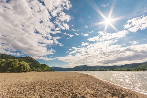 METEO ITALIA: anticiclone in espansione con clima estivo nei prossimi giorni, solo locali temporali pomeridiani - pixabay.com