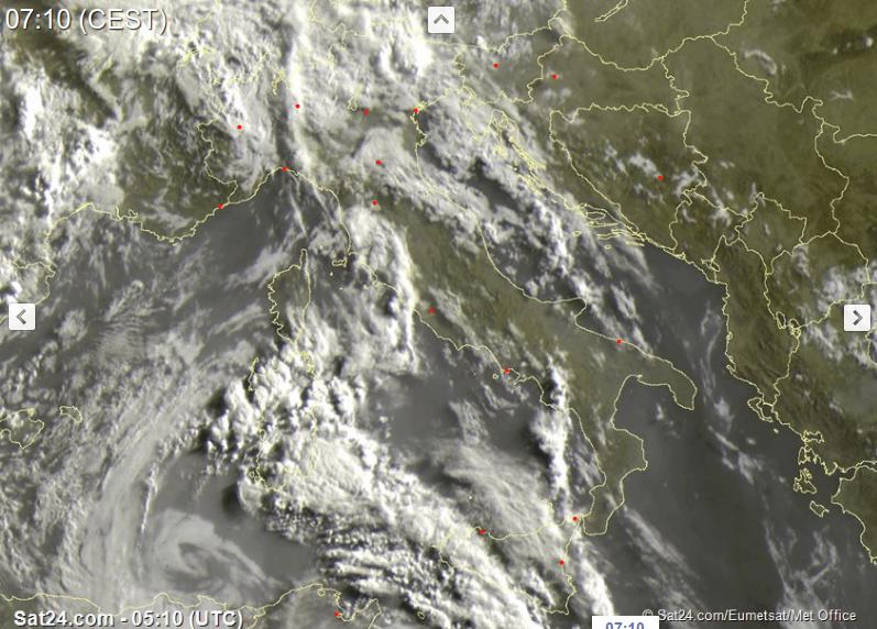 Nubi sparse e tempo a tratti instabile oggi sull'Italia - sat24.com