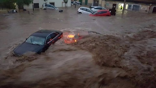 Alluvione in Spagna, piogge devastano Maiorca: 8 morti Alluvione in Spagna, piogge devastano Maiorca: 8 morti