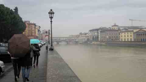 Condizioni meteo perturbate in Italia con criticità per diverse regioni - obiettivotre.com Condizioni meteo perturbate in Italia con criticità per diverse regioni - obiettivotre.com