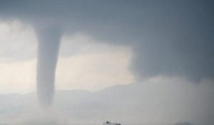 Liguria, allerta maltempo: violenta tromba d'aria