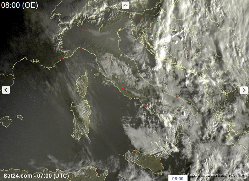 Piogge e acquazzoni al Sud Italia, più stabile altrove - sat24.com Piogge e acquazzoni al Sud Italia, più stabile altrove - sat24.com