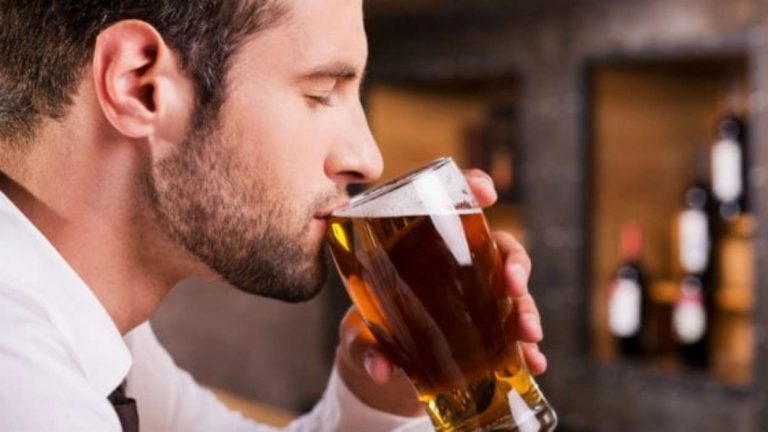 La birra alleata nella lotta contro i tumori? Ecco l’incredibile scoperta La birra alleata nella lotta contro i tumori? Ecco l’incredibile scoperta