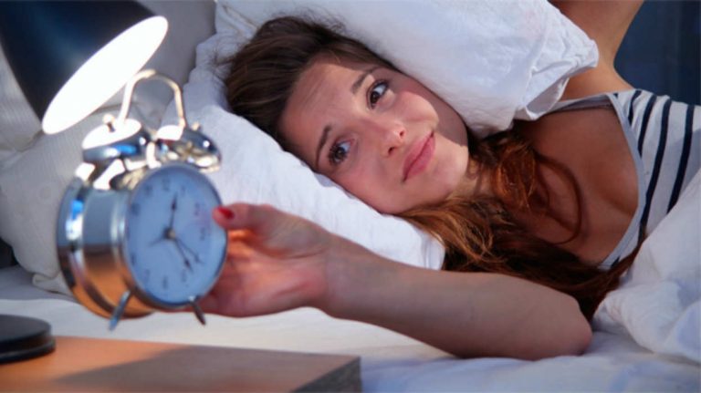 Le donne che si alzano al mattino presto potrebbero avere questi benefici per la salute