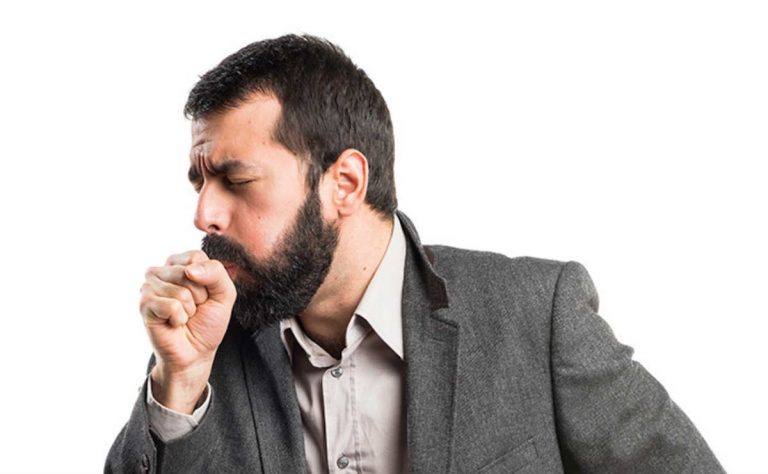 Tosse allergica, il Dottor Giovanni Paoletti spiega come riconoscerla e quando rivolgersi al medico