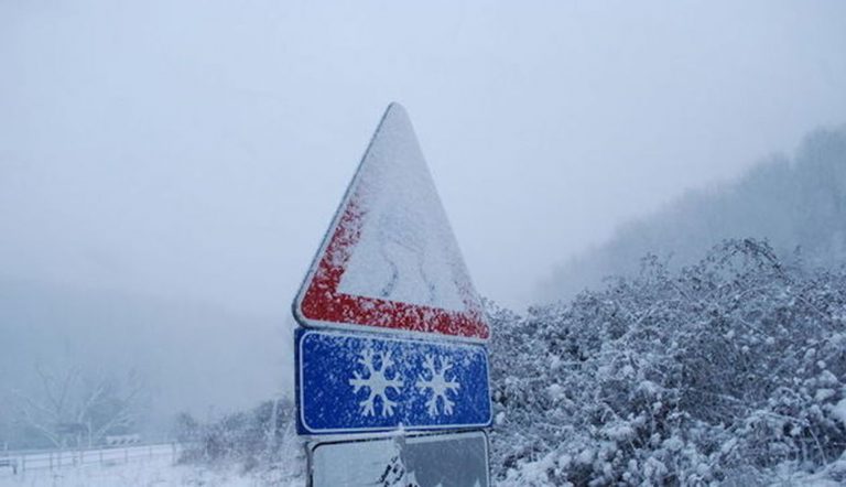 Maltempo: temporali, nevicate e venti forti: la previsione della Protezione Civile per il fine settimana
