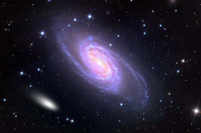 La cometa di San Valentino “danza” con una galassia: quando, dove e come vedere lo spettacolo
