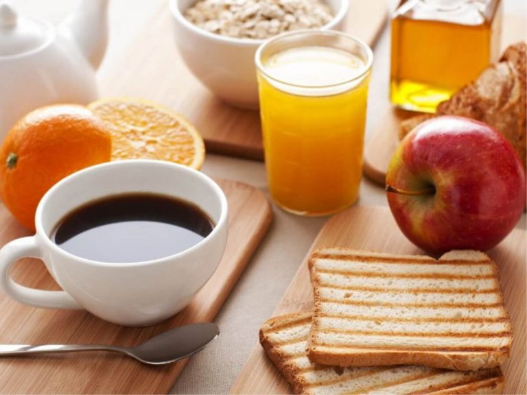 Dieta, i risultati dello studio: fare colazione non aiuta a perdere peso