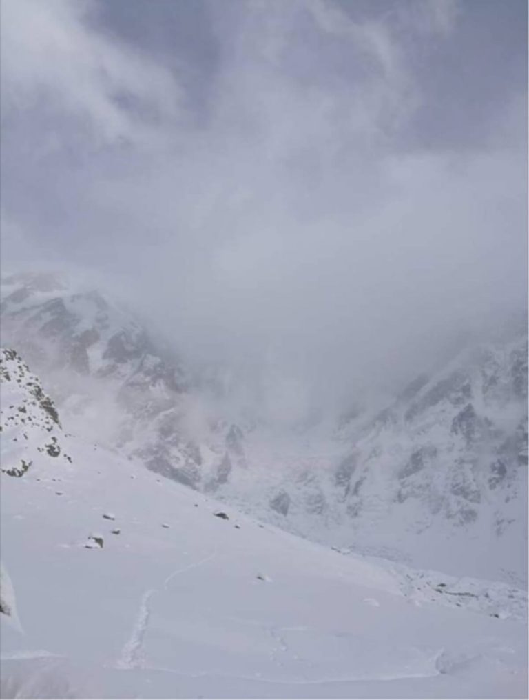 Daniele Nardi, maltempo sul nanga Parbat soccorsi interrotti: piloti in stand by. Messner: ‘Non c’è grande speranza’ Daniele Nardi, maltempo sul nanga Parbat soccorsi interrotti: piloti in stand by. Messner: ‘Non c’è grande speranza’