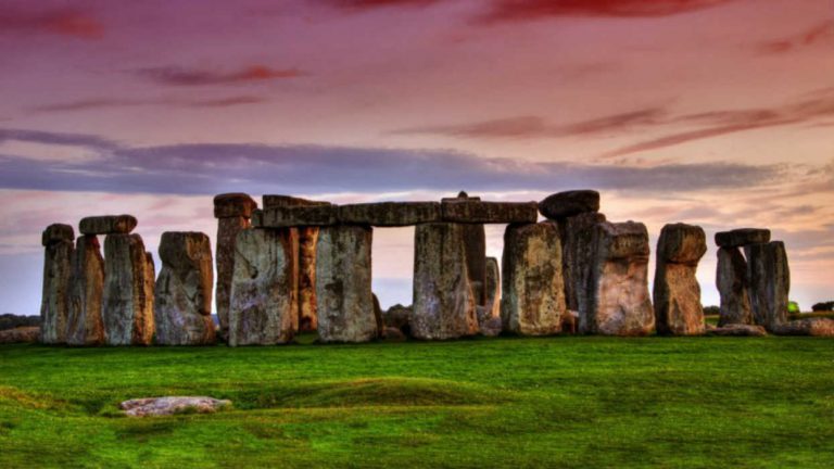 Stonehenge, il mistero delle “pietre blu” viene svelato: ecco tutta la verità Stonehenge, il mistero delle “pietre blu” viene svelato: ecco tutta la verità