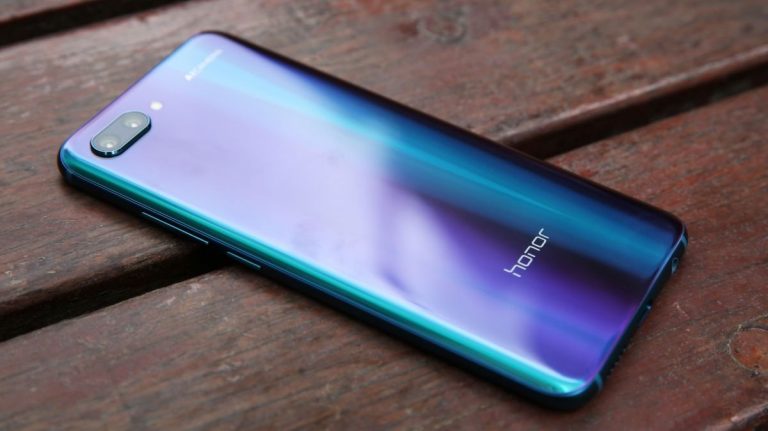 Honor 20, svelate le caratteristiche e il prezzo. Sul mercato ad aprile?