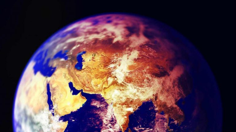 Riscaldamento globale, troppo CO2 potrebbe generare effetti devastanti: lo studio svela cosa rischiamo Riscaldamento globale, troppo CO2 potrebbe generare effetti devastanti: lo studio svela cosa rischiamo