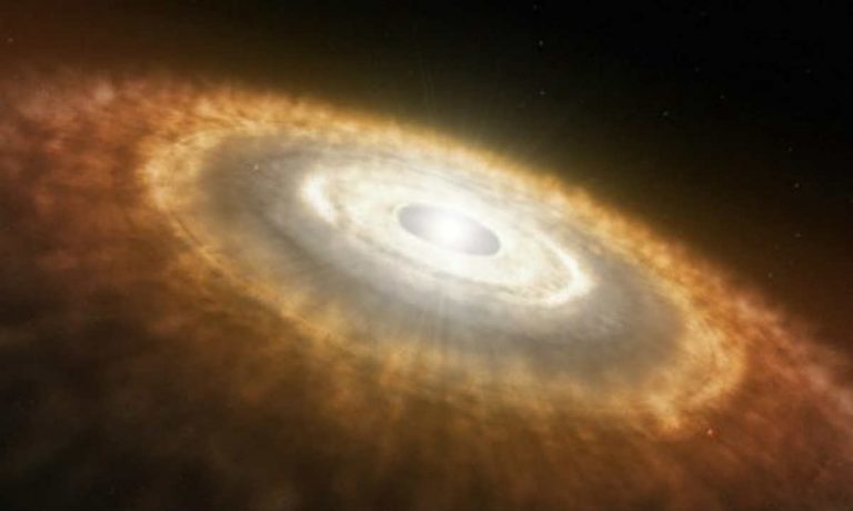 Scoperta nuova stella anomala: possibile presenza aliena? Ecco le ipotesi