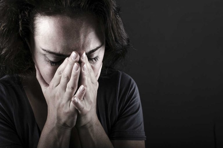 Ansia, perché colpisce al risveglio? Ecco le cause e i possibili rimedi Ansia, perché colpisce al risveglio? Ecco le cause e i possibili rimedi