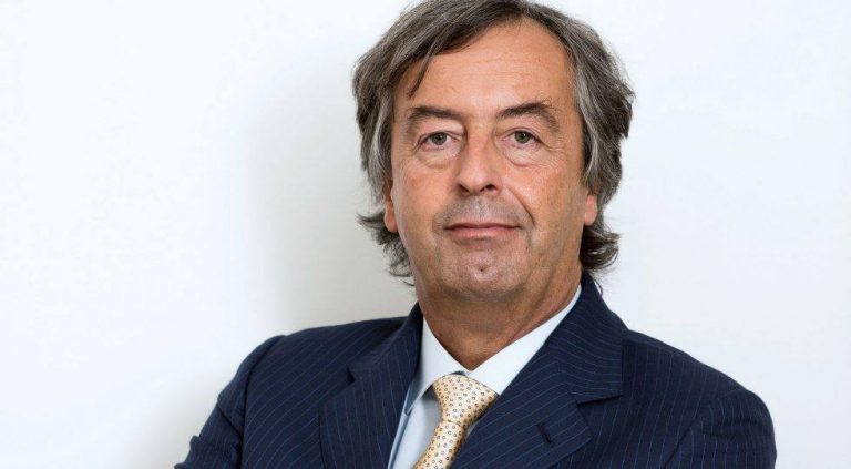 Coronavirus, il Dottor Burioni avverte: “Non è ancora chiaro se il virus è diventato più buono”