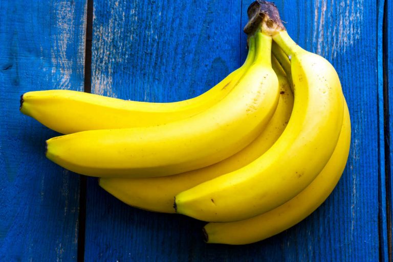 Le banane sono meglio delle medicine: ecco tutti i problemi di salute che risolvono subito