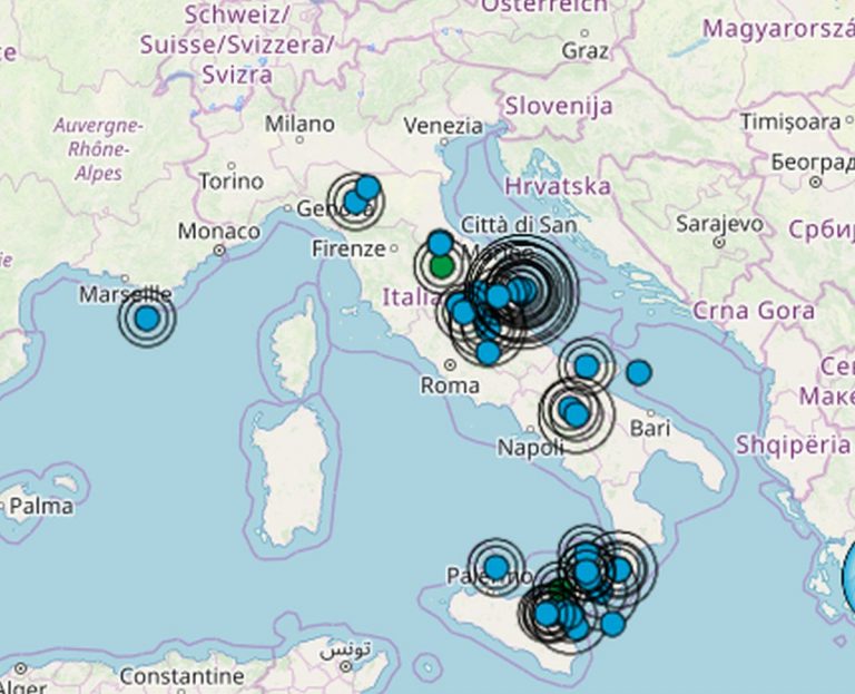 Terremoto: scossa profonda al sud Italia. La terra sta continuando a tremare