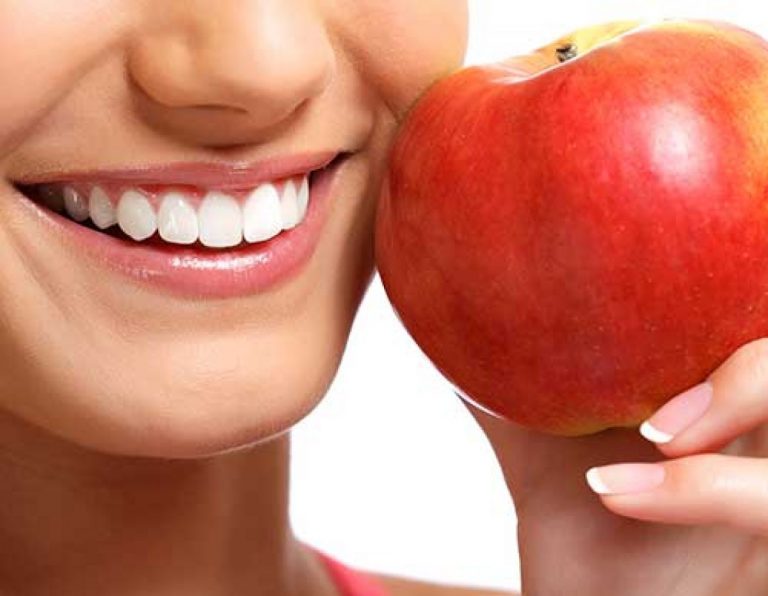 La dieta frutta e verdura per combattere la gengivite La dieta frutta e verdura per combattere la gengivite