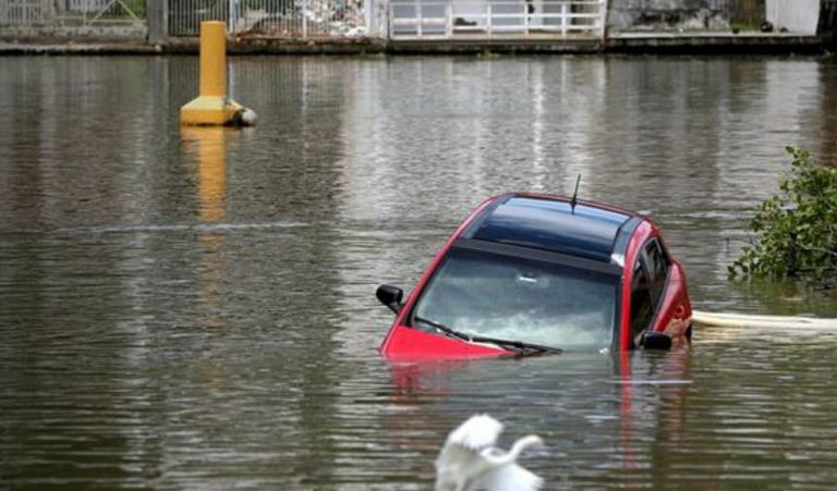 Frane, allagamenti e inondazioni, il bilancio dei morti si sta aggravando. Video/foto in diretta