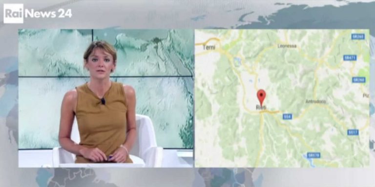 Terremoto in diretta tv: panico per la giornalista della Rai – VIDEO