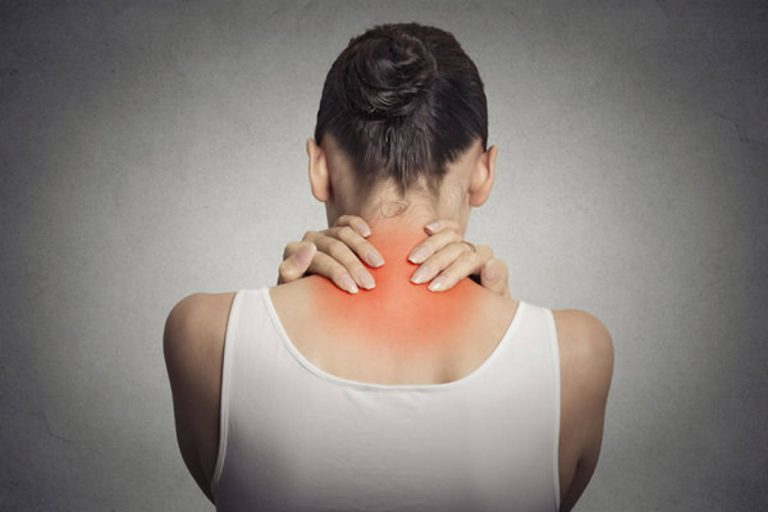 Fibromialgia, la dottoressa Eleonora Bonacci svela quali sono i sintomi cui prestare attenzione Fibromialgia, la dottoressa Eleonora Bonacci svela quali sono i sintomi cui prestare attenzione