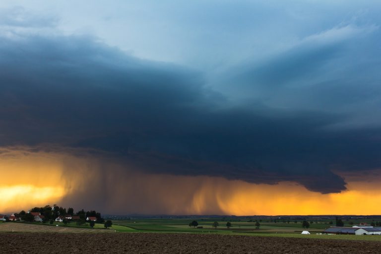METEO – Oggi residui TEMPORALI, ma con tendenza al MIGLIORAMENTO METEO – Oggi residui TEMPORALI, ma con tendenza al MIGLIORAMENTO