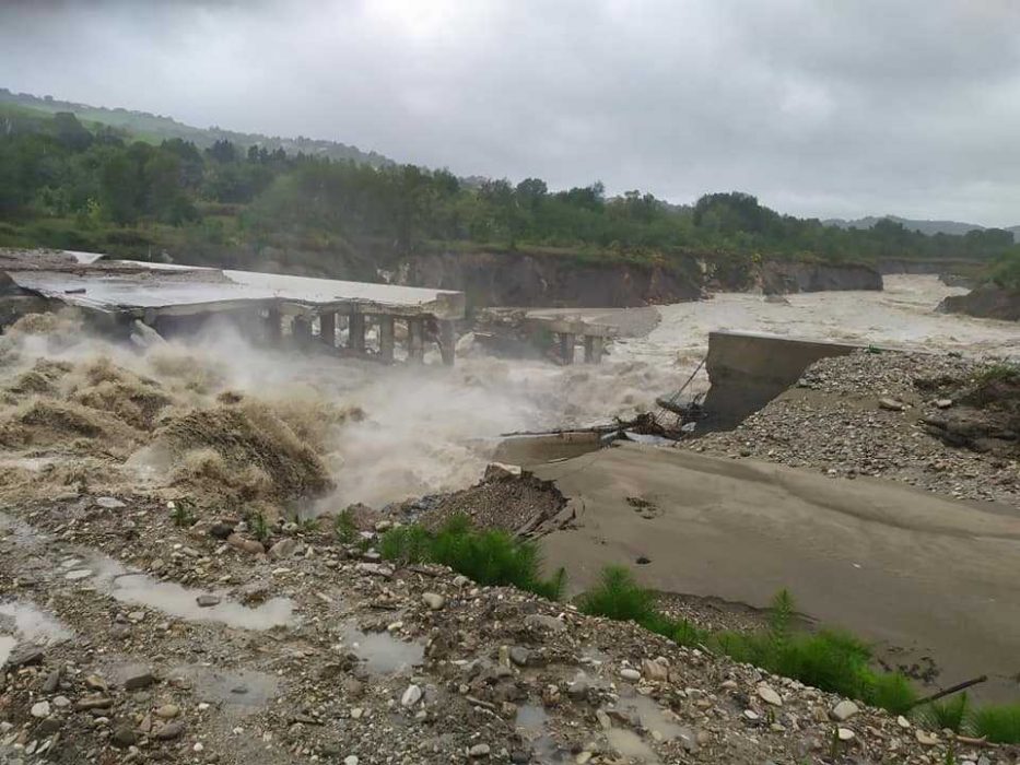 Esonda il fiume Savio in queste ore, Lunedì 13 Maggio. Ponte Verucchio(RN), foto Centro Meteo Emilia Romagna