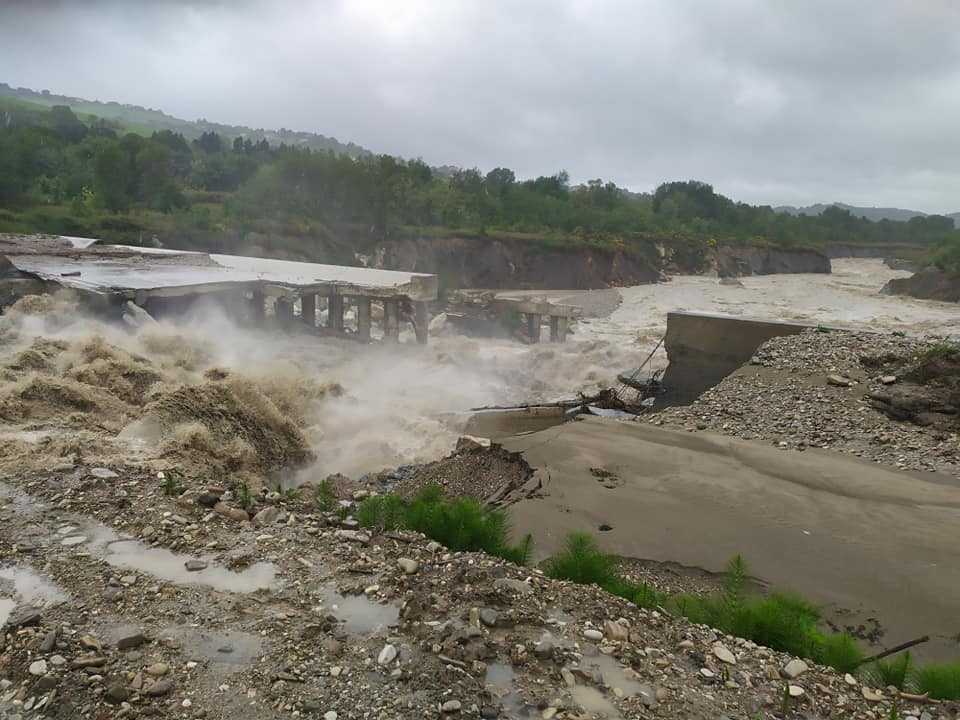 Esonda il fiume Savio in queste ore, Lunedì 13 Maggio. Ponte Verucchio(RN), foto Centro Meteo Emilia Romagna
