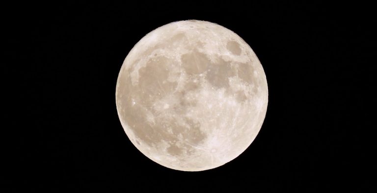 Artemis, ecco la missione di ritorno sulla Luna con la prima astronauta donna Artemis, ecco la missione di ritorno sulla Luna con la prima astronauta donna