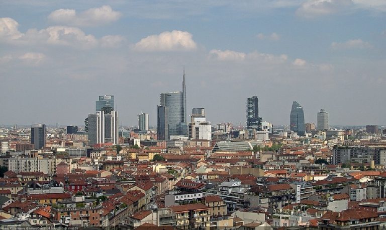 METEO MILANO: nessuna pioggia oggi, 16 maggio, peggiora nel weekend METEO MILANO: nessuna pioggia oggi, 16 maggio, peggiora nel weekend